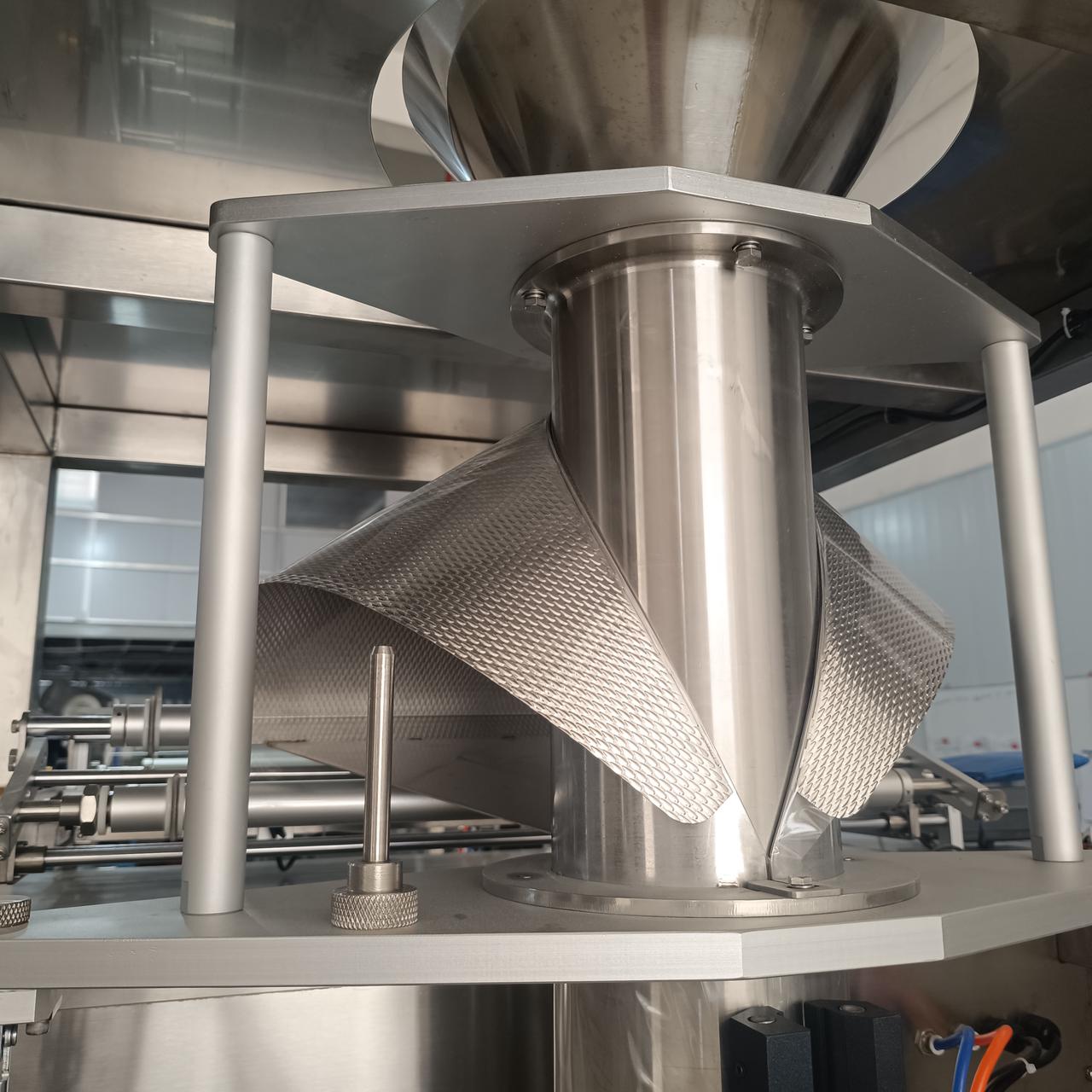 GPG313-Successful Case- Leaves Salad Pillow Bag VFFS Machine
