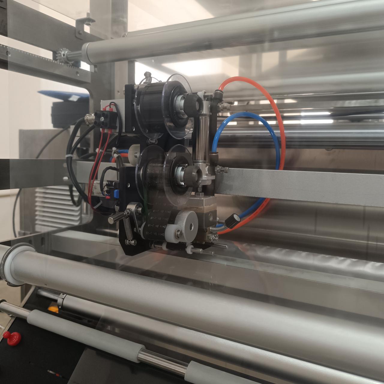 GPG313-Successful Case- Leaves Salad Pillow Bag VFFS Machine